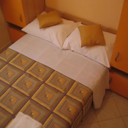 Apartament Modern Eingerichtete Orange By Interhome Komarna