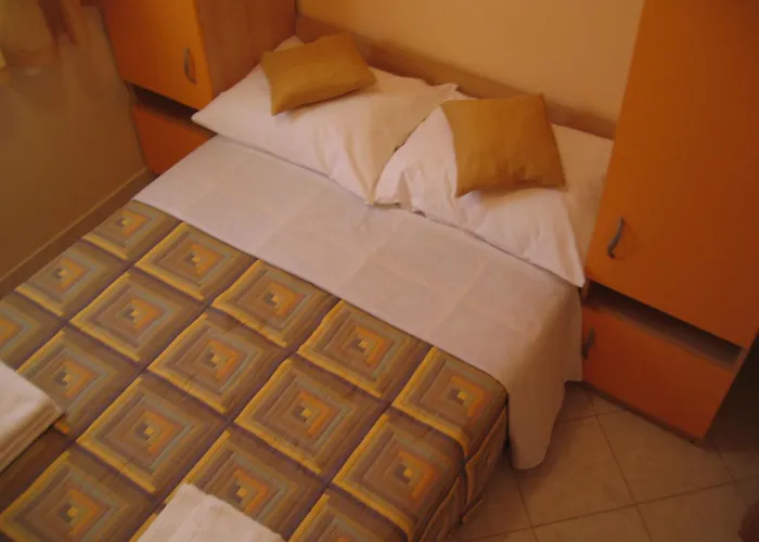 Apartament Modern Eingerichtete Orange By Interhome Komarna