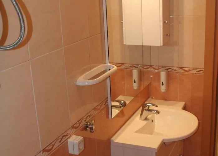 Apartament Modern Eingerichtete Orange By Interhome Komarna