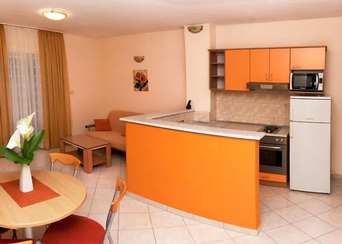 Modern Eingerichtete Orange By Interhome 公寓 科马尔纳