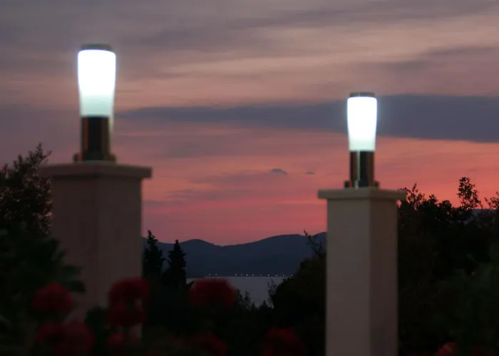 公寓 Modern Eingerichtete Orange By Interhome 科马尔纳